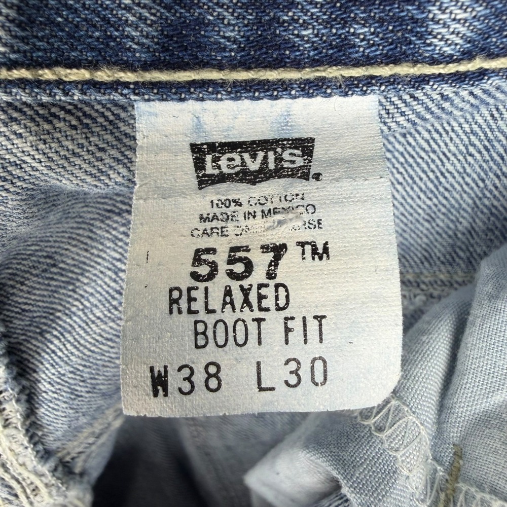 Levi's 557 Relaxed Boot Fit Jeans Medium Wash Cotton Denim Men's Size W38 x L30 - Picture 6 of 15